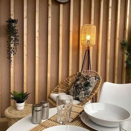 アパート The Jungle Studio, Loggia & Parking Dans