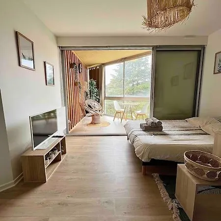 The Jungle Studio, Loggia & Parking Dans ロマン・シュル・イゼール